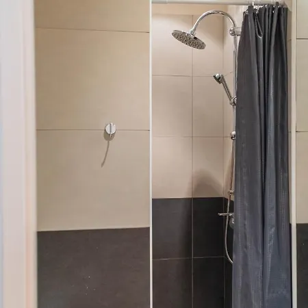 Regina's - 2 Terraces, Pool And Private Parking 滨海巴纽尔斯